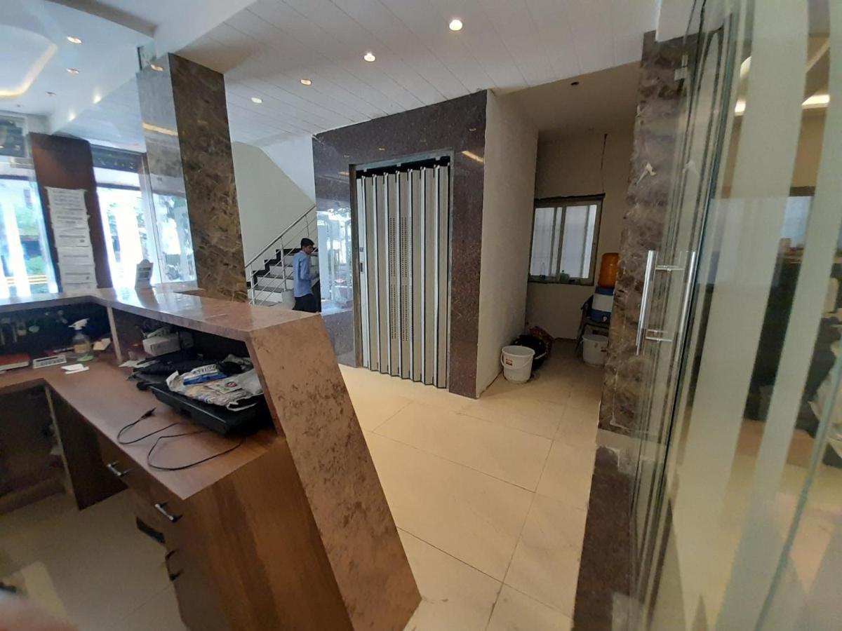 U2 Hotel Wizard Palace Αουρανγκαμπάντ Εξωτερικό φωτογραφία