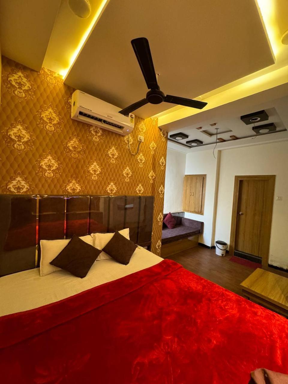 U2 Hotel Wizard Palace Αουρανγκαμπάντ Εξωτερικό φωτογραφία